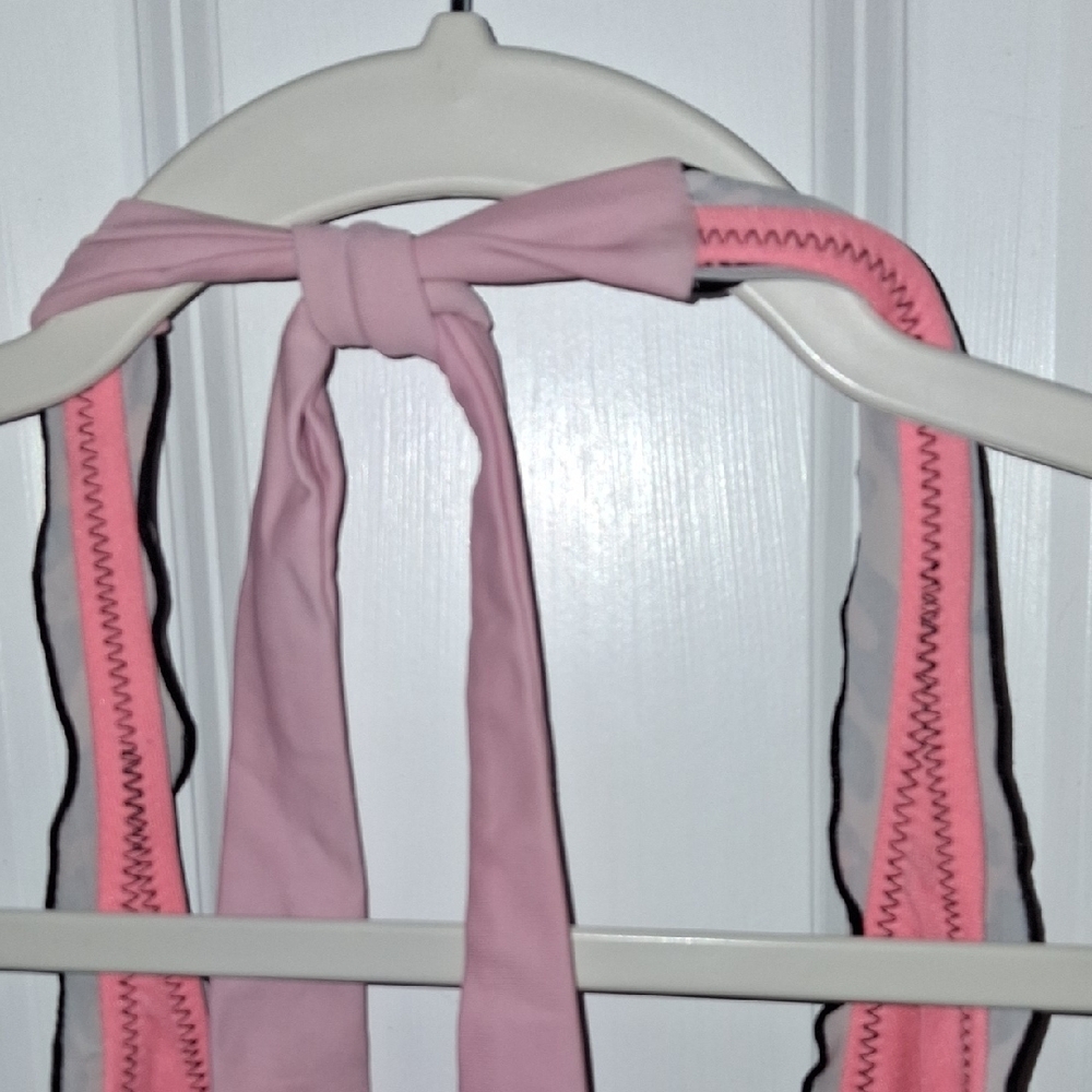 Unk Leopard Print One Piece Swimsuit with Pink Accents - Picture 9 of 9
